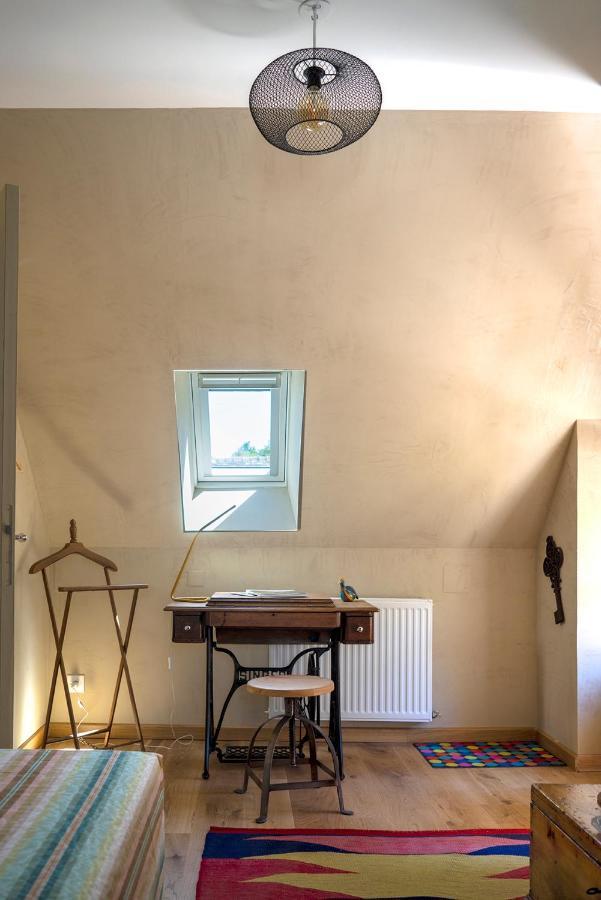 Chambre D'Hotes Chez Artiste Verrier, La Perriere - Perche Kültér fotó